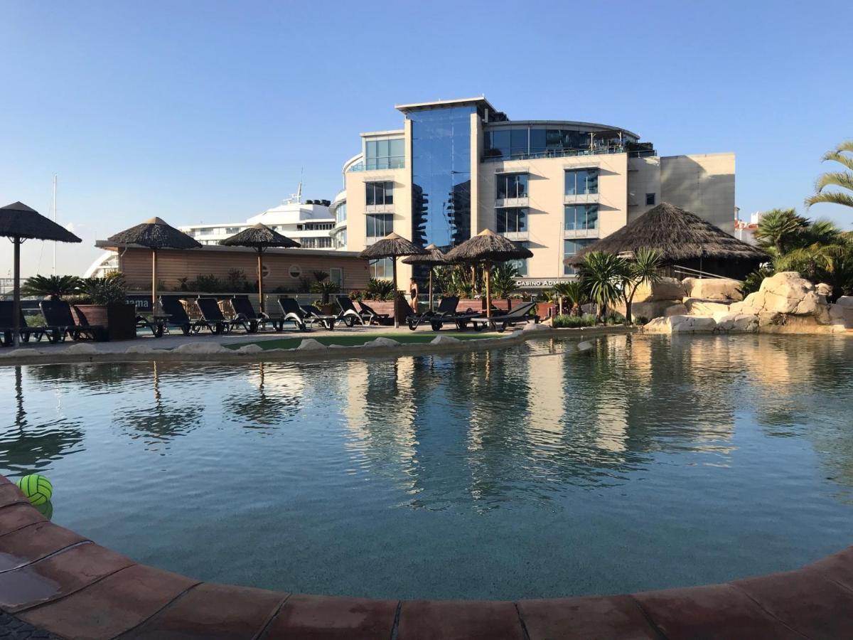 Swimming Pools Apartment In Ocean Village - 2 Bed 2 Bath Rock View Gibraltar Eksteriør billede